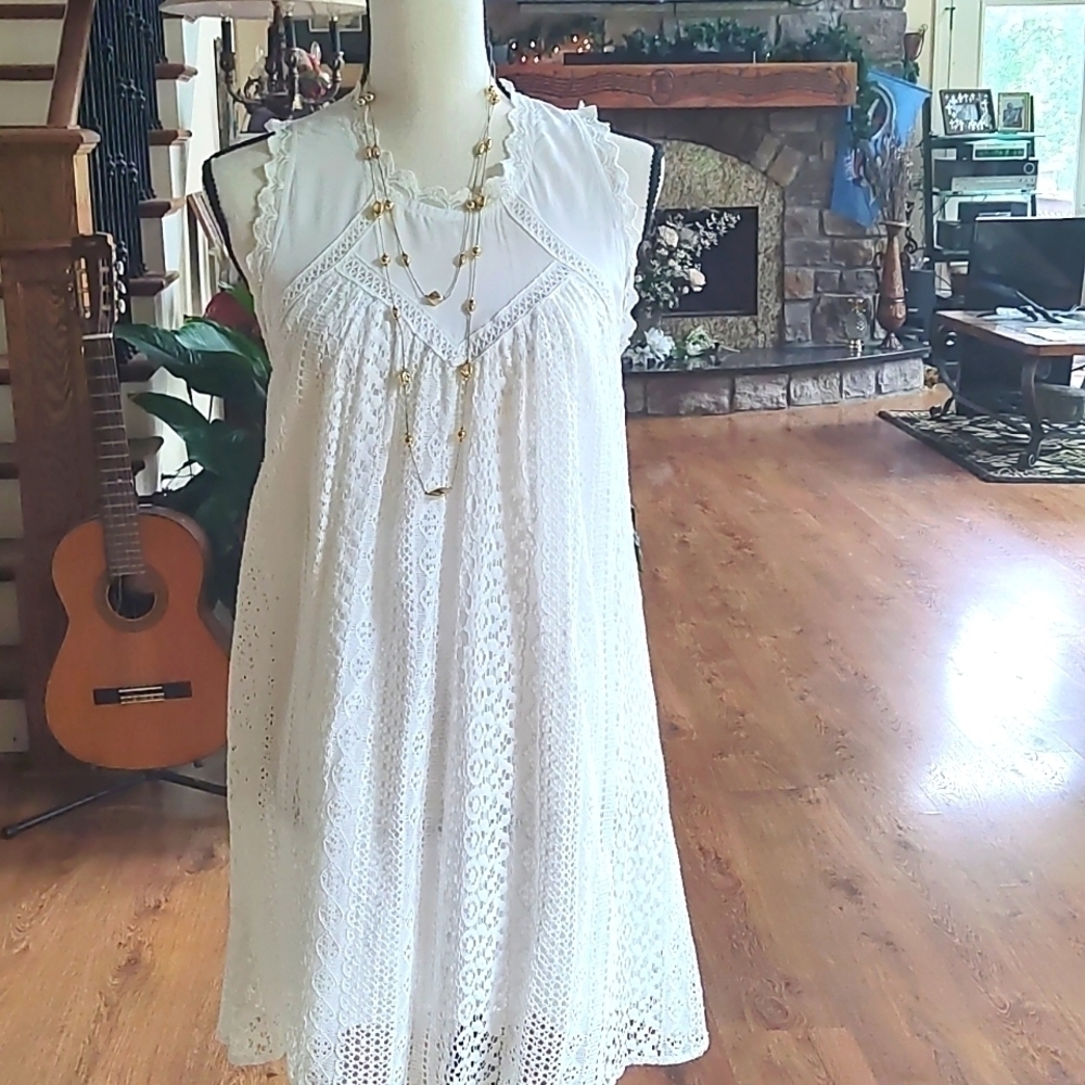 Beautiful Lacey White Minidress Size S